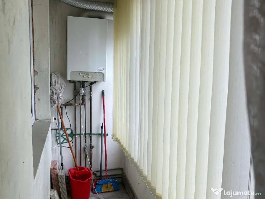 Apartament e 3 camere zona B-dul Victoriei, 