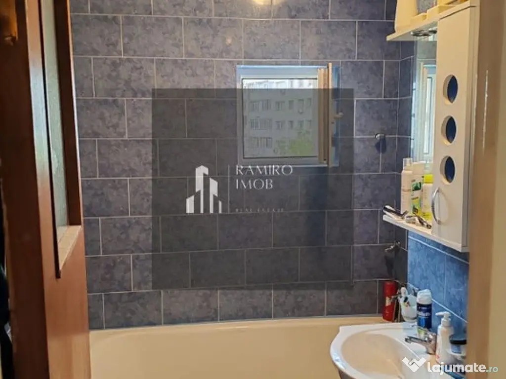 Apartament 3 camere decomandat / et 4/ 74 mp– Mega Mall... 