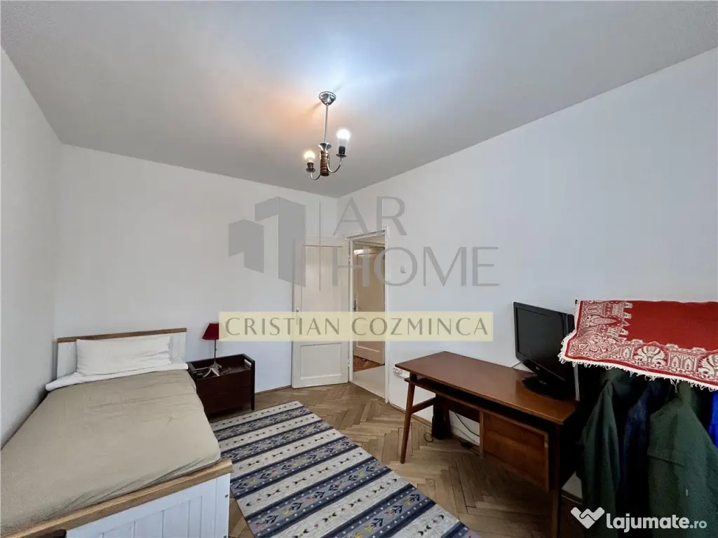 Apartament 2 camere, renovat, centrala proprie, Sud, Ploies 