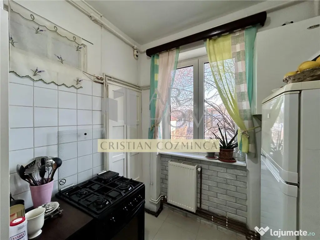 Apartament 2 camere, renovat, centrala proprie, Sud, Ploies 