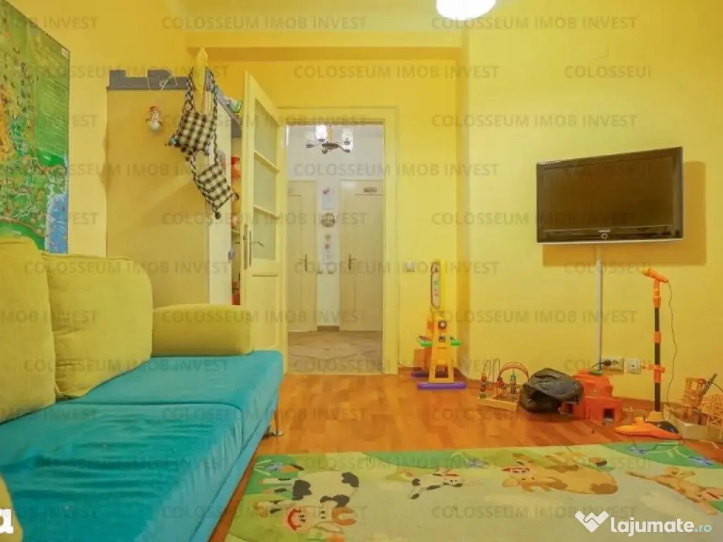 Apartament 3 camere, semidecomandat -Centrul Istoric 