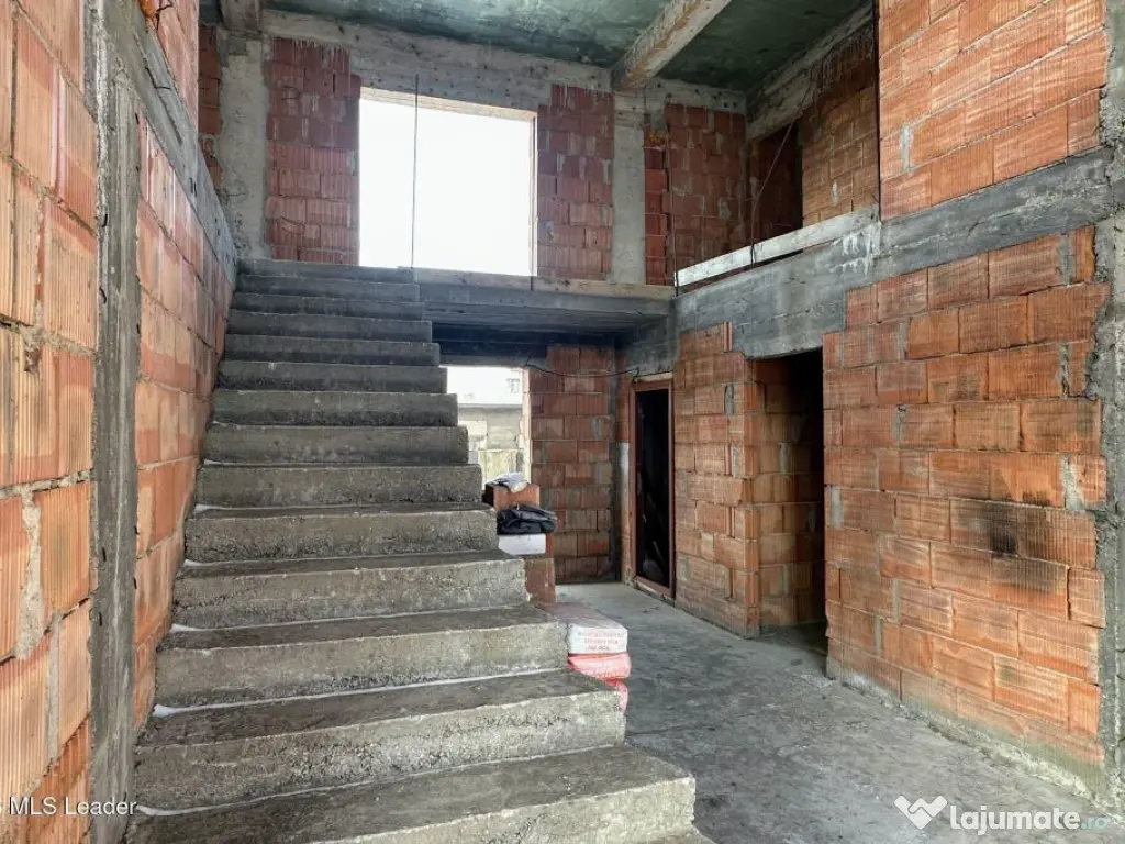 Domnesti - Foisorului 23. Casa 2021 P+1+M si garaj, toate... 