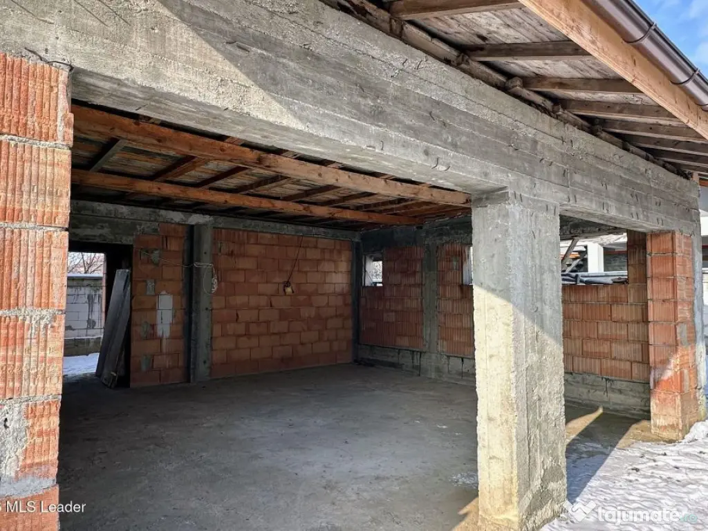 Domnesti - Foisorului 23. Casa 2021 P+1+M si garaj, toate... 