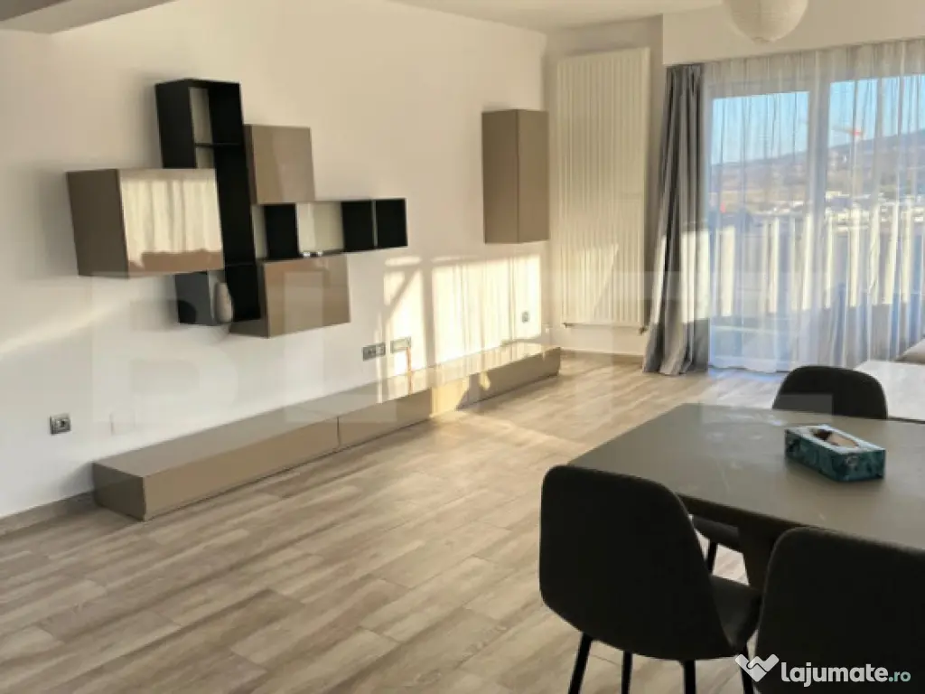 Penthouse 4 camere, 110 mp, 120 mp terasa, garaj, zona Buna-