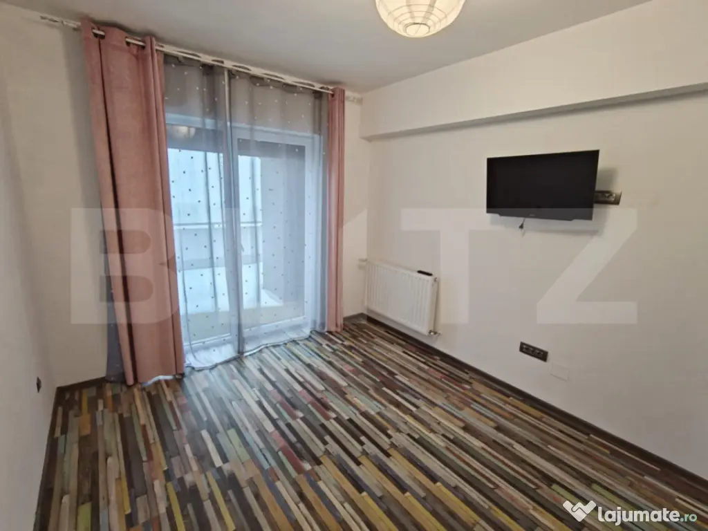 Penthouse 4 camere, 110 mp, 120 mp terasa, garaj, zona Buna-