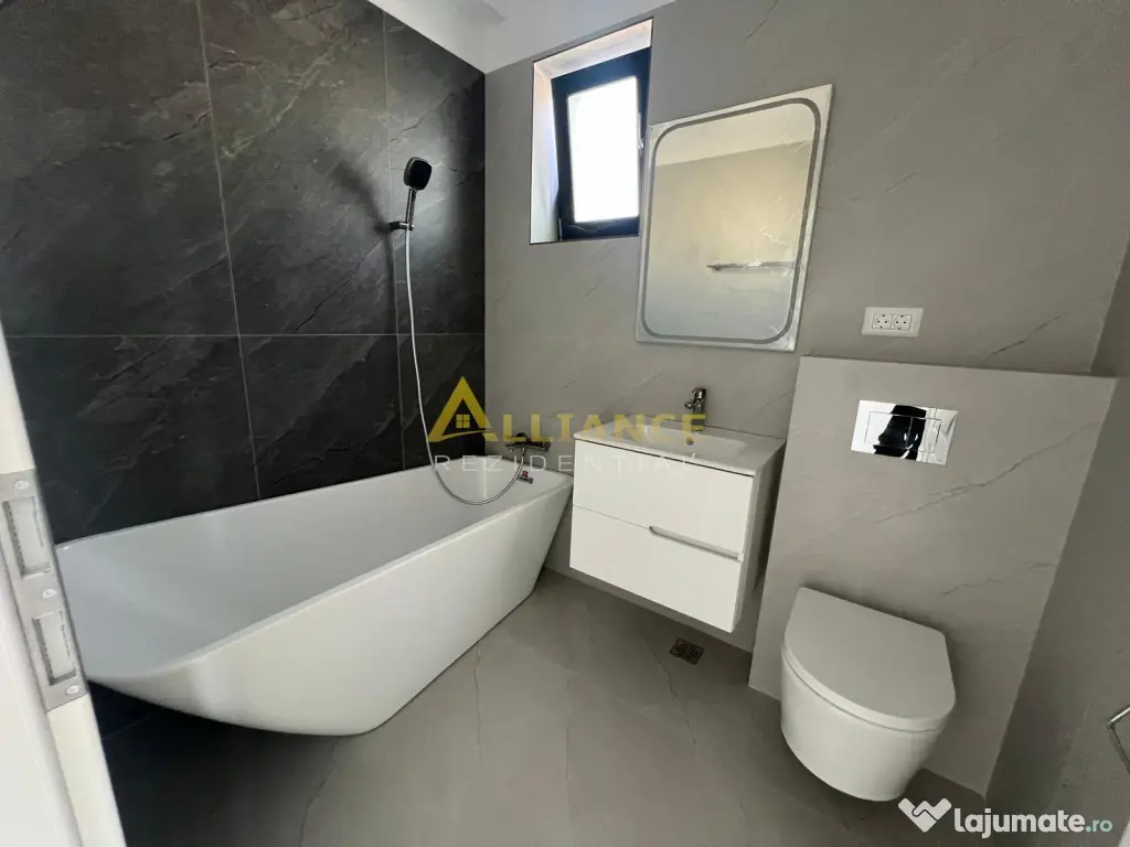 Casa individuala pe parter cu 4 camere // 2 bai // panouri 3