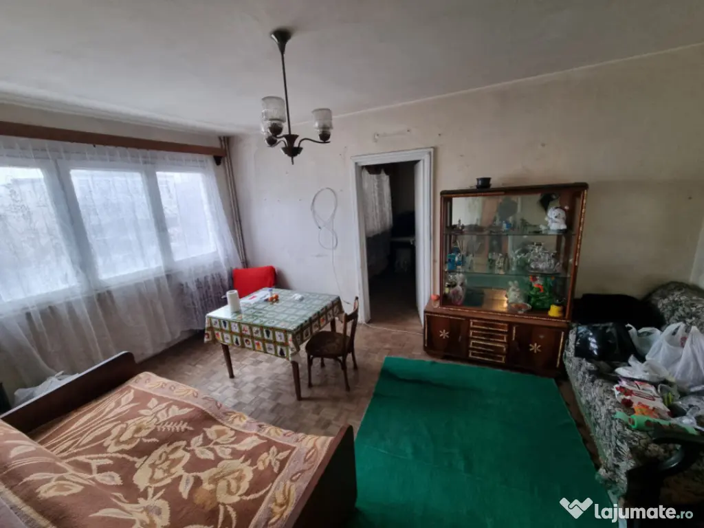 Clinica Luxor- 9 Mai- Ultracentral-3 camere/etaj 3, necesit? 