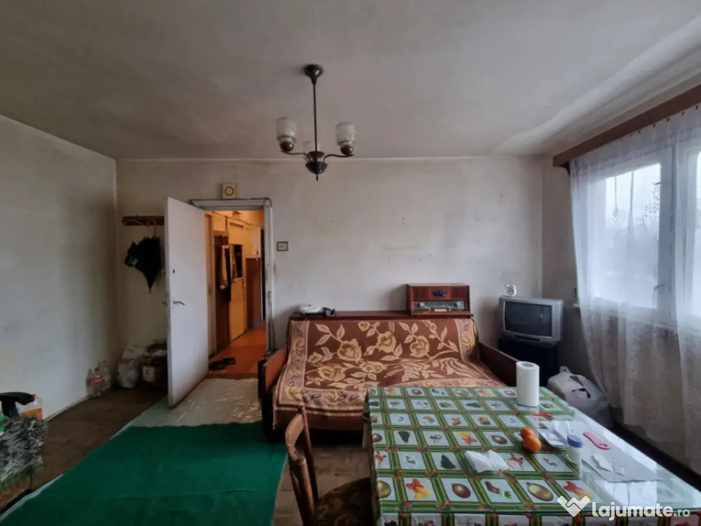 Clinica Luxor- 9 Mai- Ultracentral-3 camere/etaj 3, necesit? 