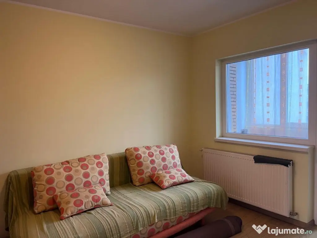 Apartament 2 camere, zona Liceul Auto 