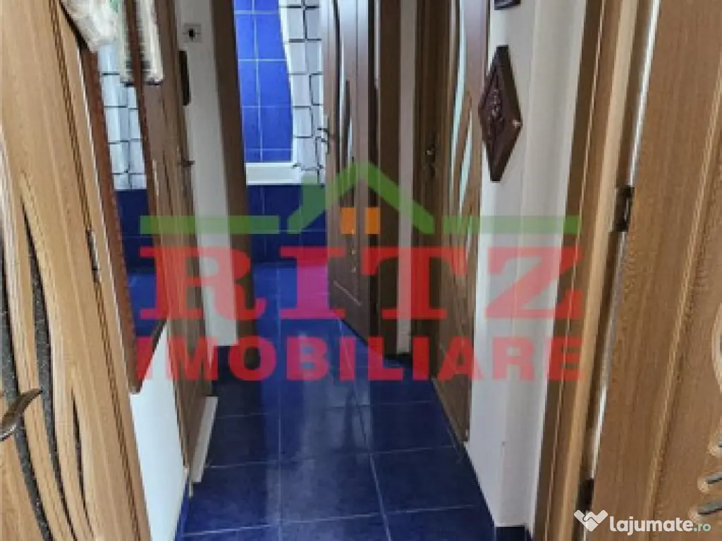 APARTAMENT CU 3 CAMERE,CENTRU !!!!