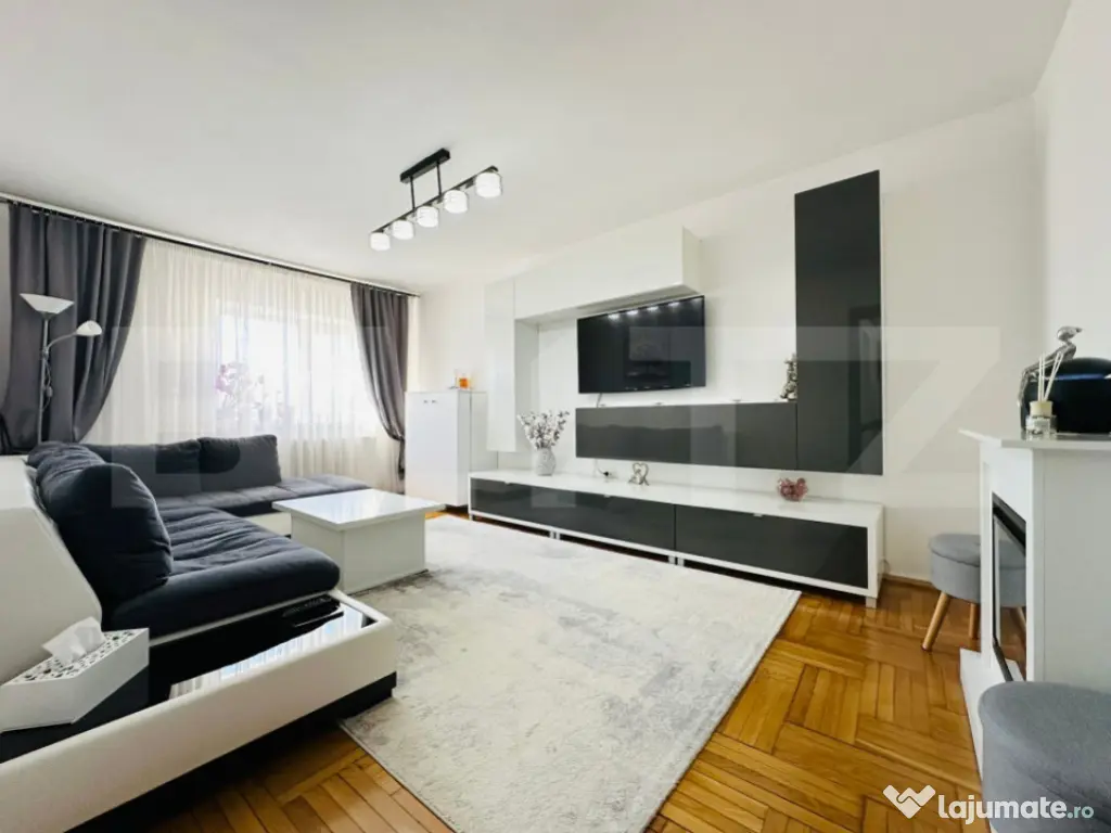 Apartament cu 3 camere decomandat, 70mp, boxa si loc de parc 