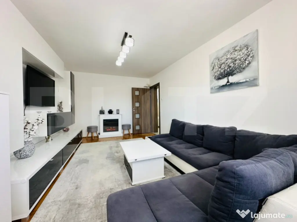 Apartament cu 3 camere decomandat, 70mp, boxa si loc de parc 