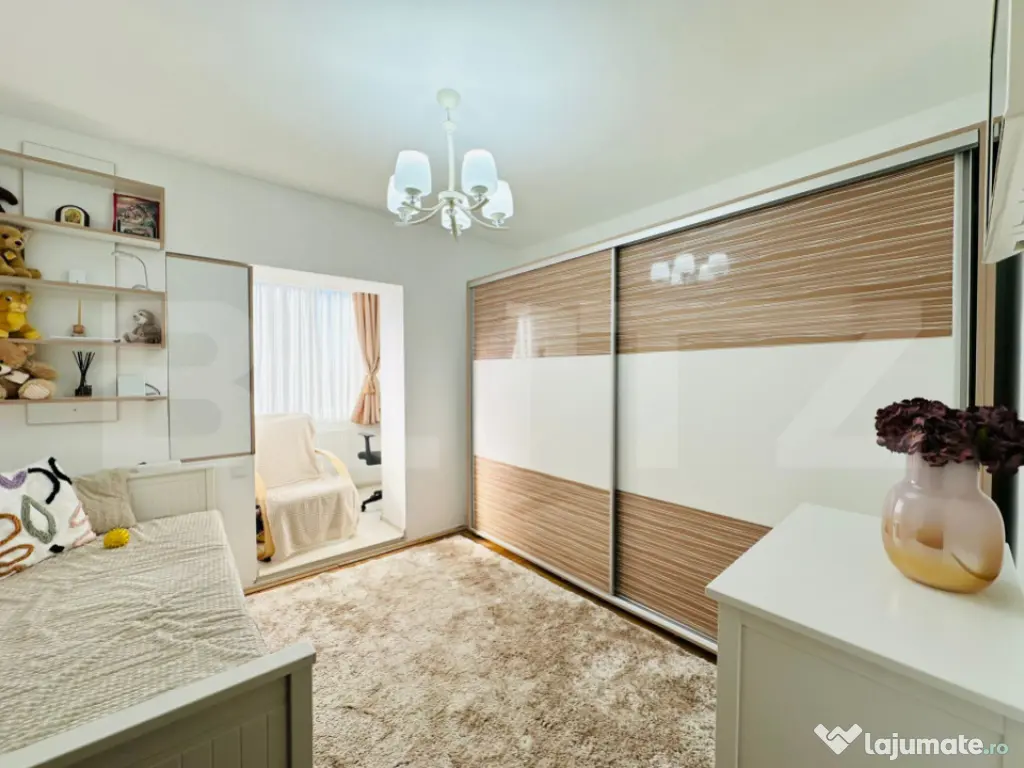 Apartament cu 3 camere decomandat, 70mp, boxa si loc de parc 