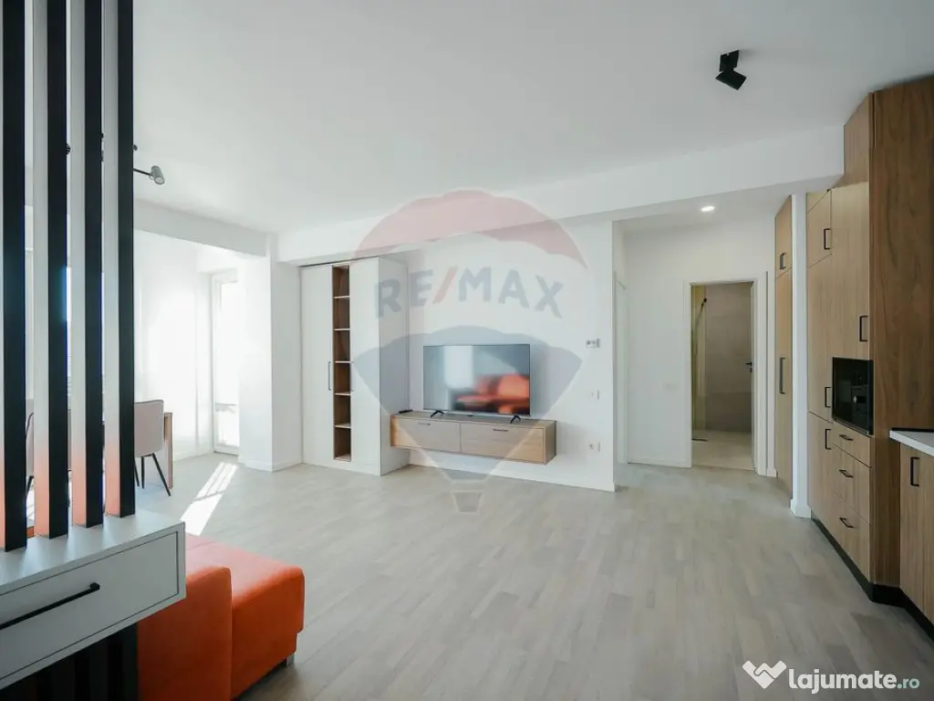 Apartament de închiriat cu 2 camere și parcare, ultrace... 