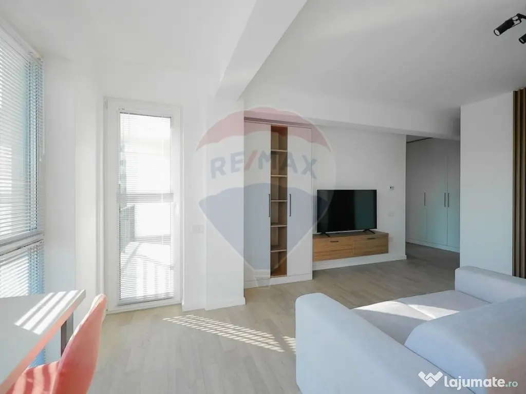 Apartament de închiriat cu 2 camere și parcare, ultrace... 