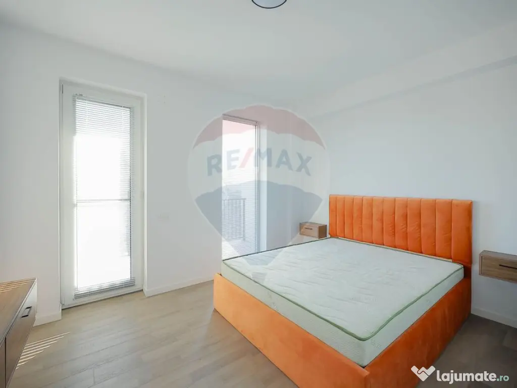 Apartament de închiriat cu 2 camere și parcare, ultrace... 
