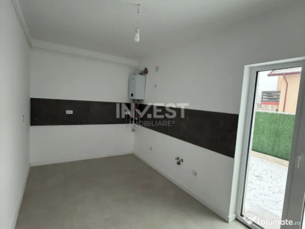 Case Tip Înșiruit P+1E cu Finisaje Premium în Valea Lupul 