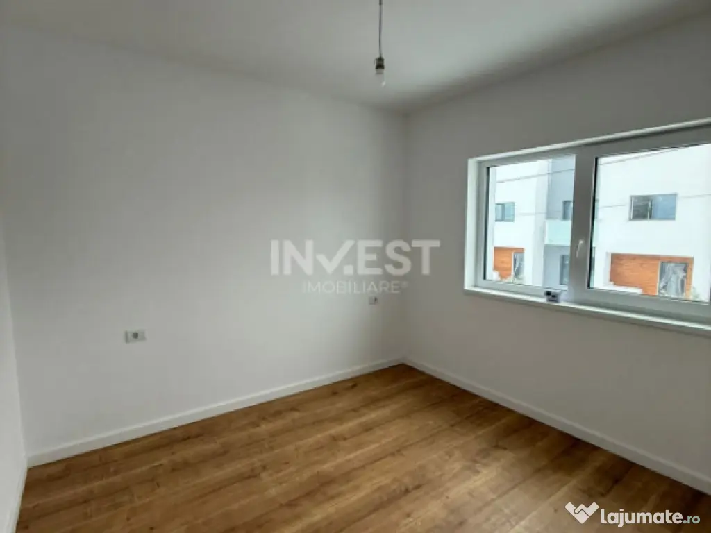 Case Tip Înșiruit P+1E cu Finisaje Premium în Valea Lupul 