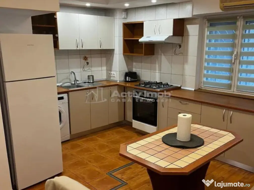 3 Camere, Posta Vitan, Centrala, Parcare, Pet Friendly 