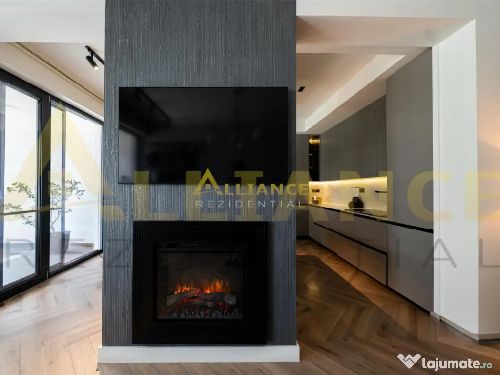 Vila Impresionanta cu Piscina Privata si Gradina de 850 mp i 