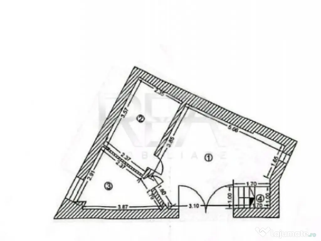 Vilă 5 camere Trapezului, centrală, an 2007, 174 mp 