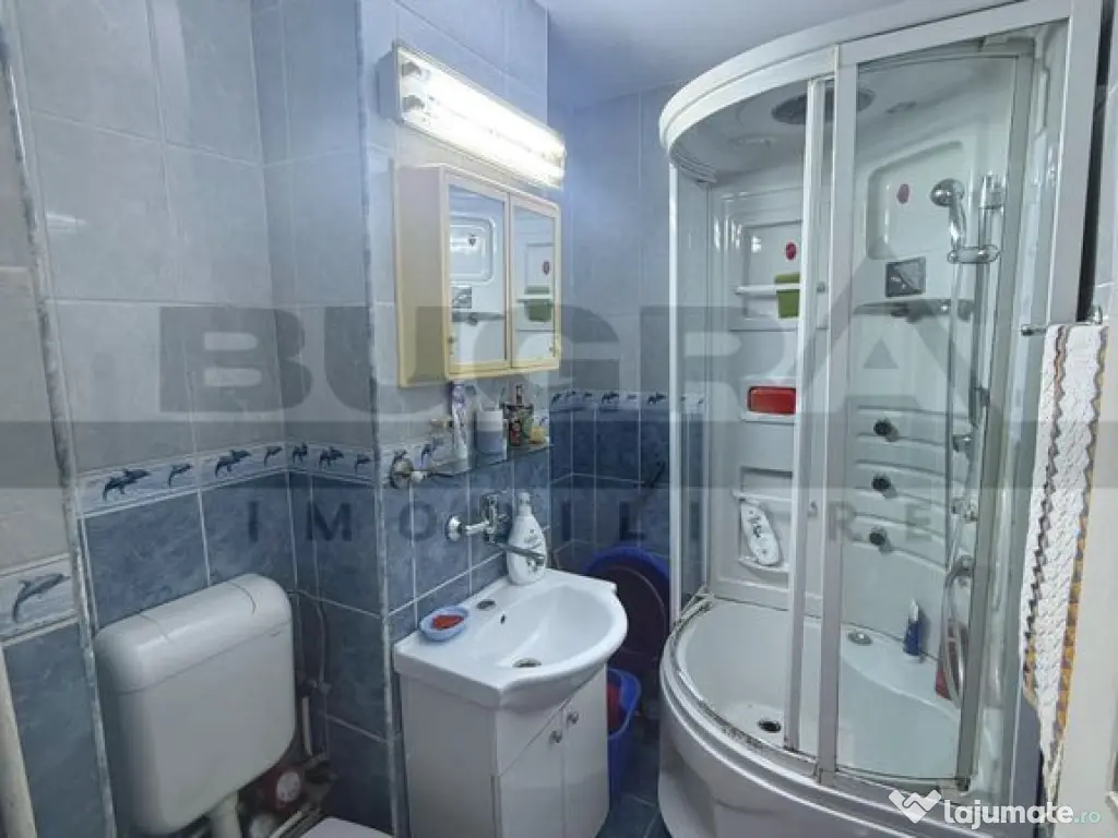 Apartament 3 camere, 50 mp, boxa, zona Aleea Retezat