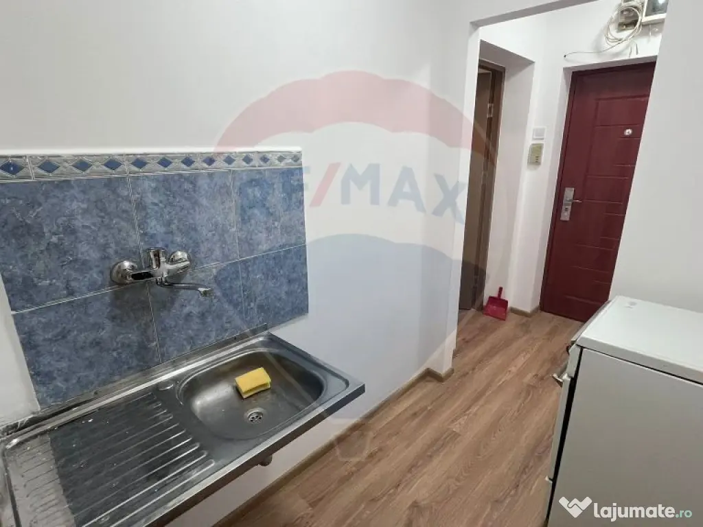 Apartament cu 2 camere de vânzare in zona Velenta 