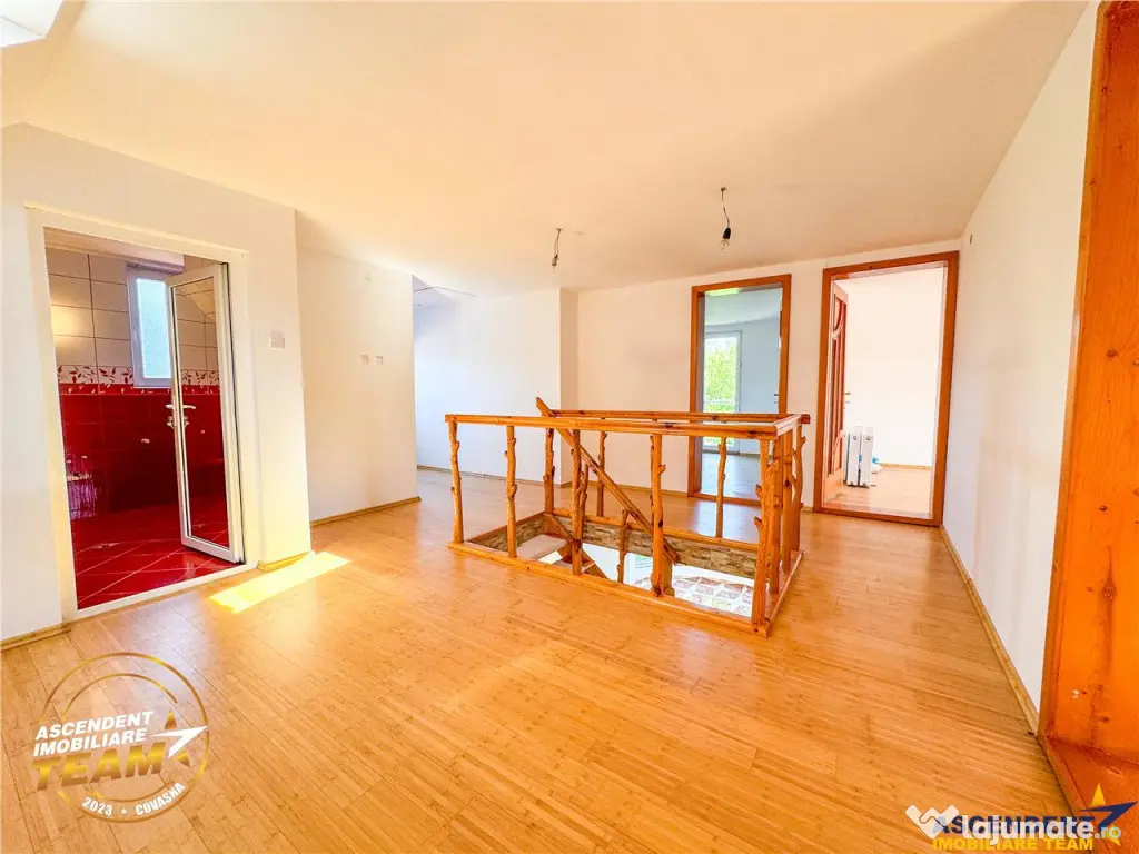 FILM! Casa noua,Covasna,cu fotovoltaic, garaj,curte,2 terase 