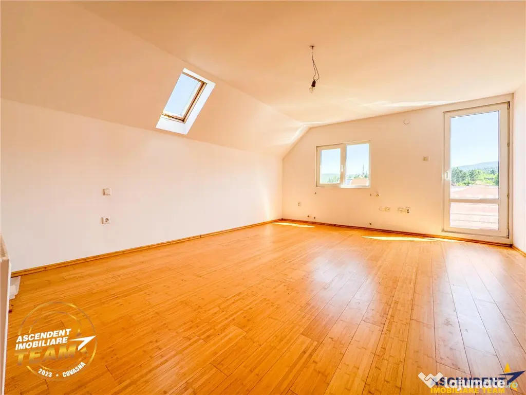 FILM! Casa noua,Covasna,cu fotovoltaic, garaj,curte,2 terase 