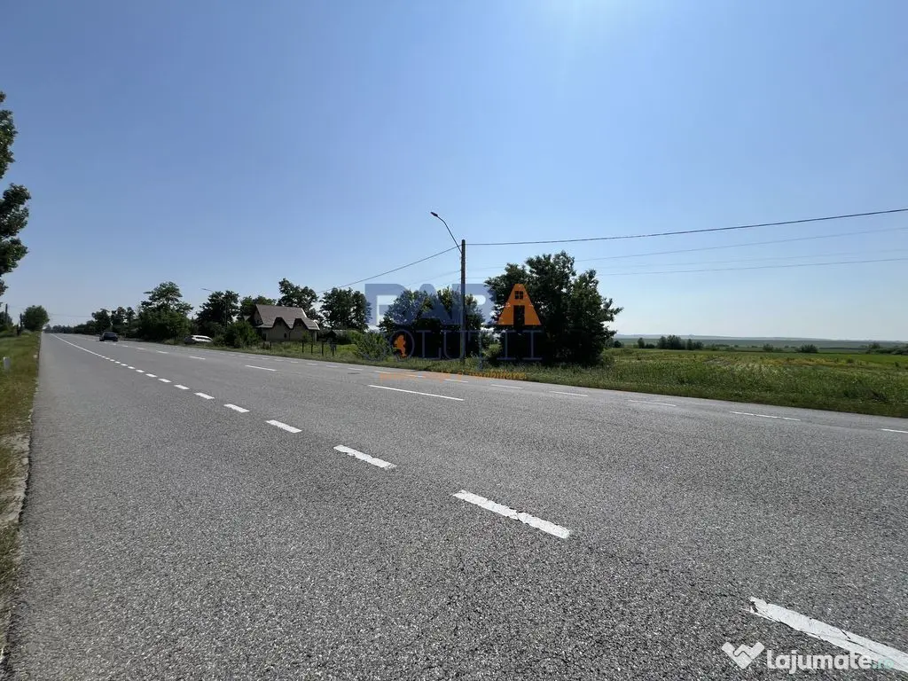 Teren 9969 mp, situat la E85, între două intrări pe au...