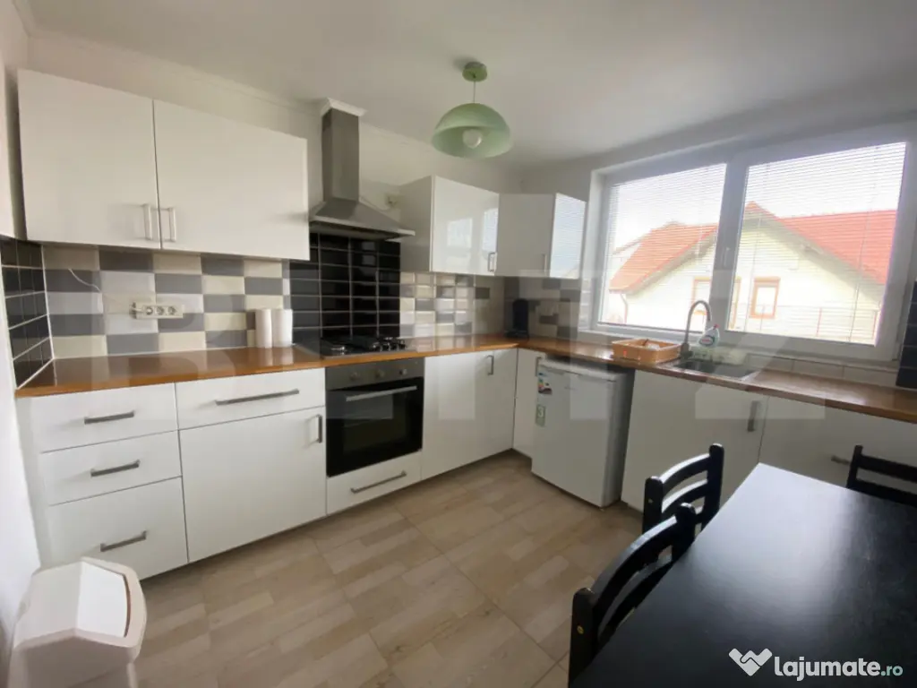 Jumatate de duplex, 120 mp utili, Zona Ciarda Rosie