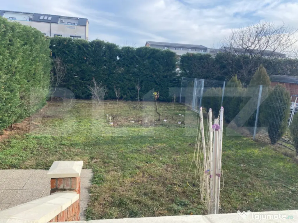 Jumatate de duplex, 120 mp utili, Zona Ciarda Rosie