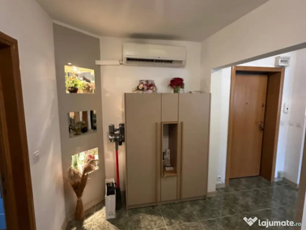Apartament 3 camere, vedere bilaterală – Zona Trocadero,