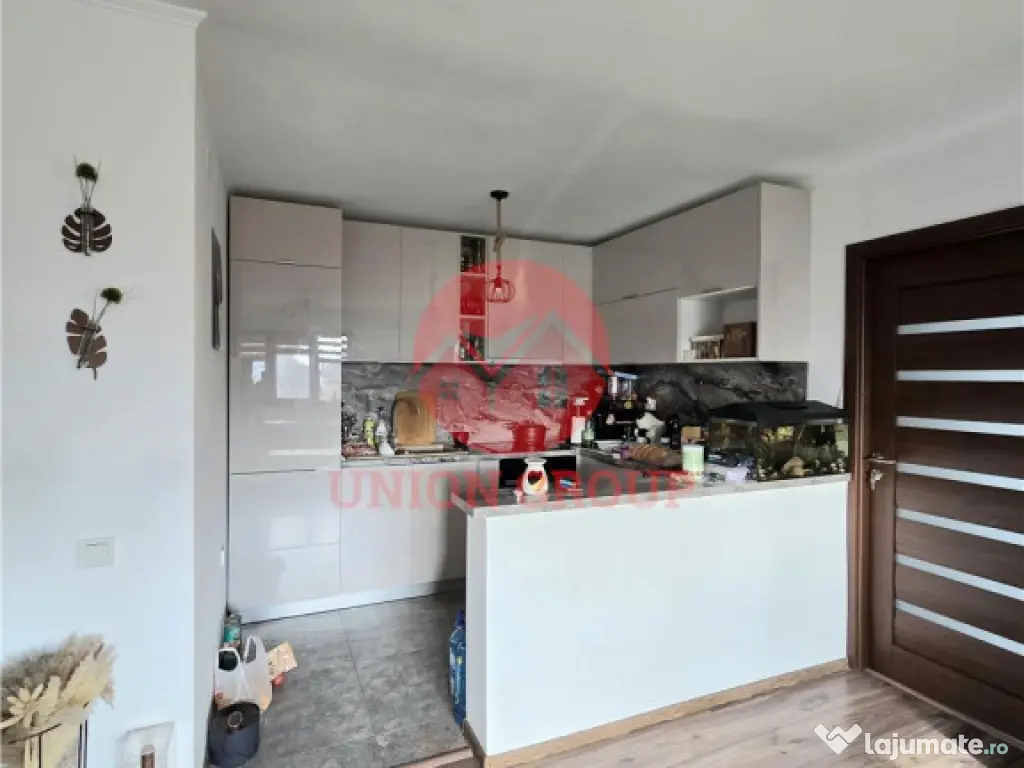 Casa 4 Camere cu Teren in Proprietate la Corbu 