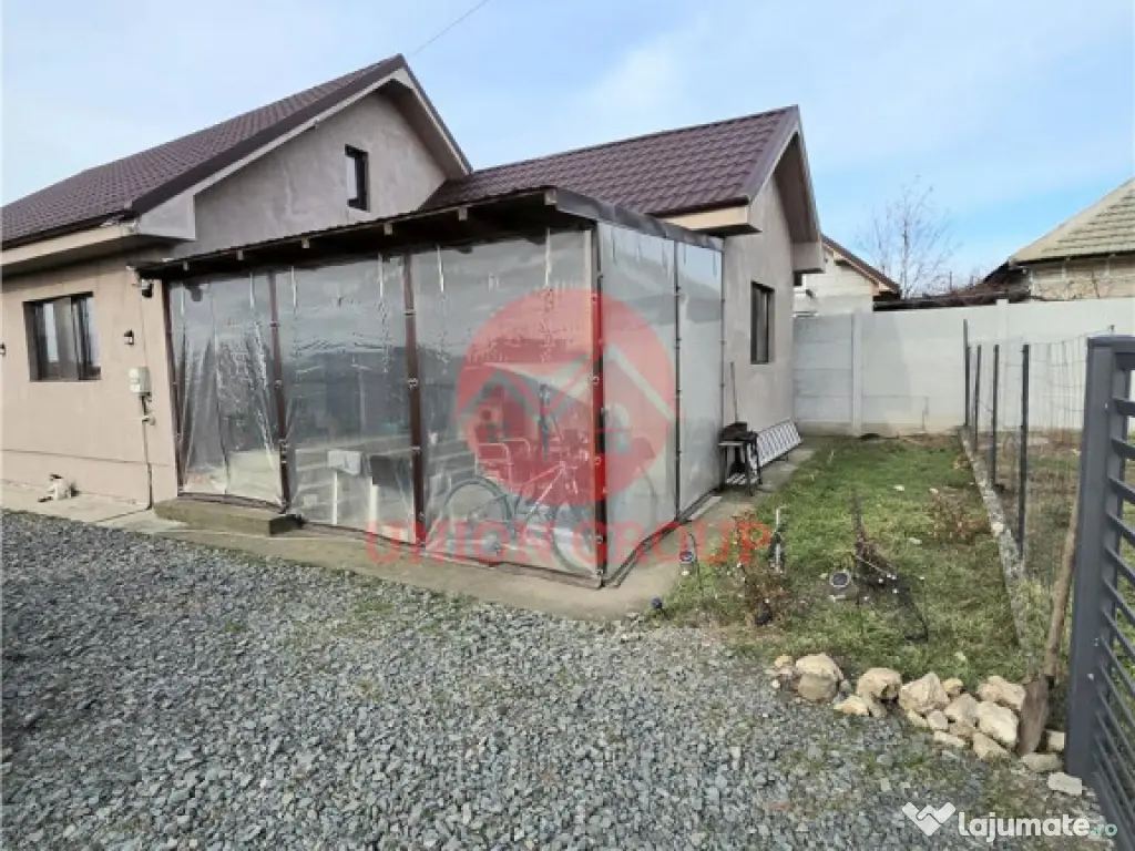 Casa 4 Camere cu Teren in Proprietate la Corbu 