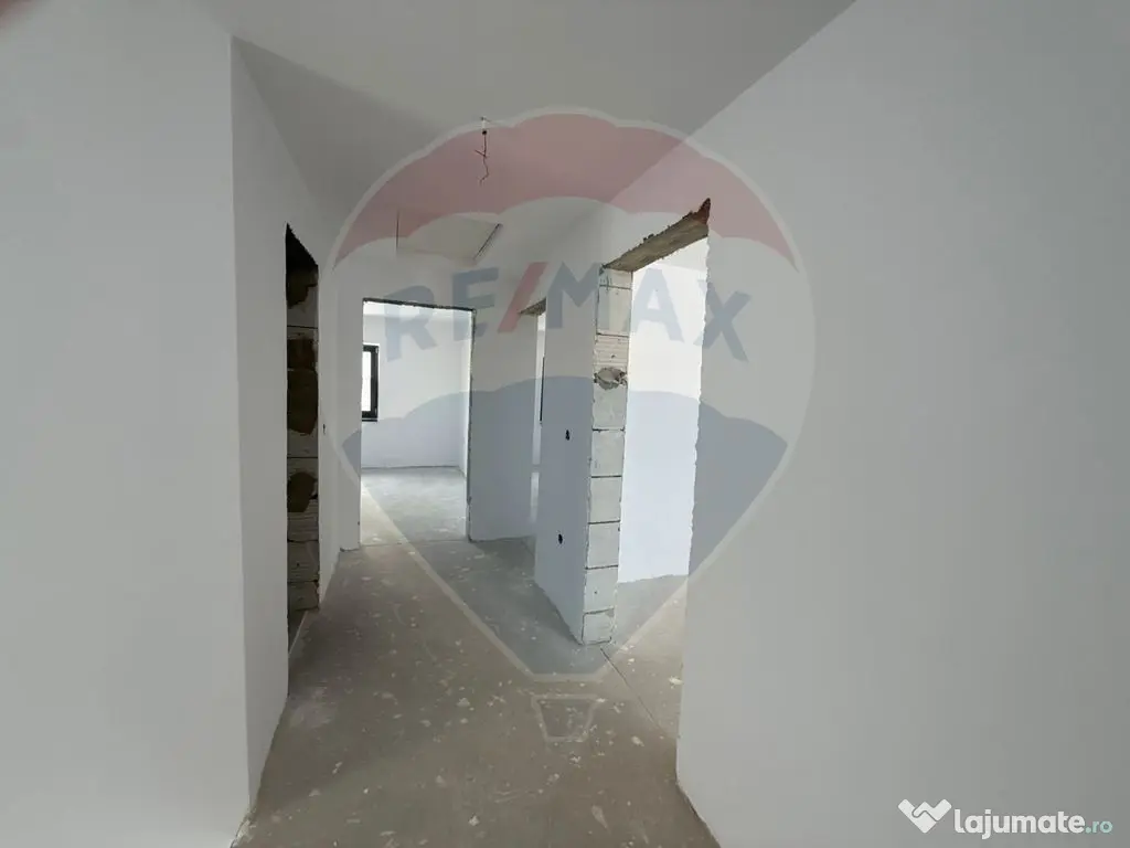 Casă / Vilă cu 4 camere de vânzare în zona Lascar Cat... 