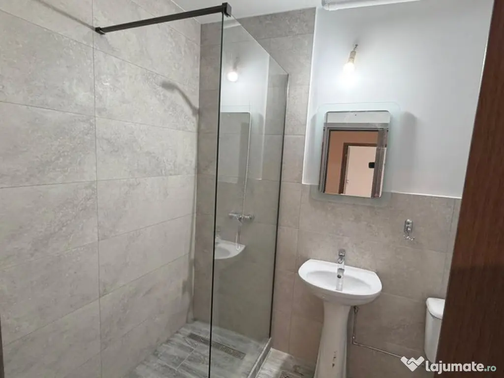 APARTAMENT 2CAMERE , TROCADERO, NEMOBILAT/ NEUTILAT