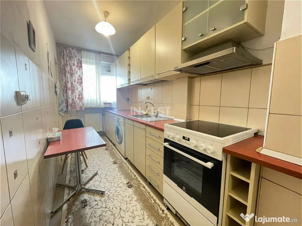 Apartament 2 camere decomandat-Podu Ros-Piata Nicolina 