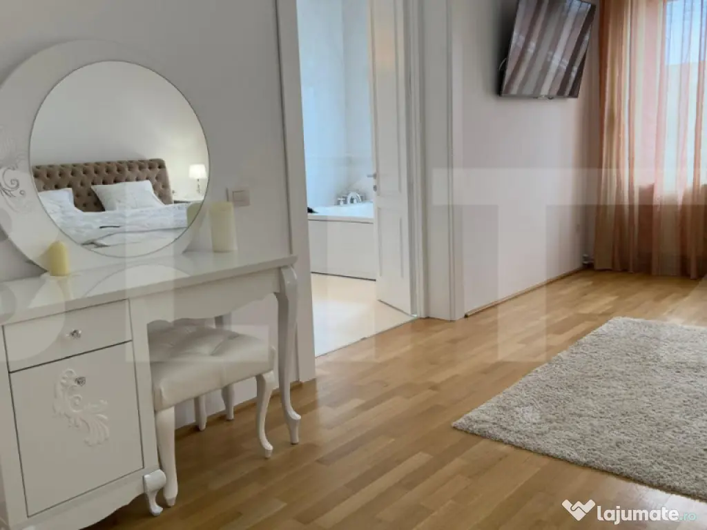 Apartament 3 camere, 129 mp, Central 