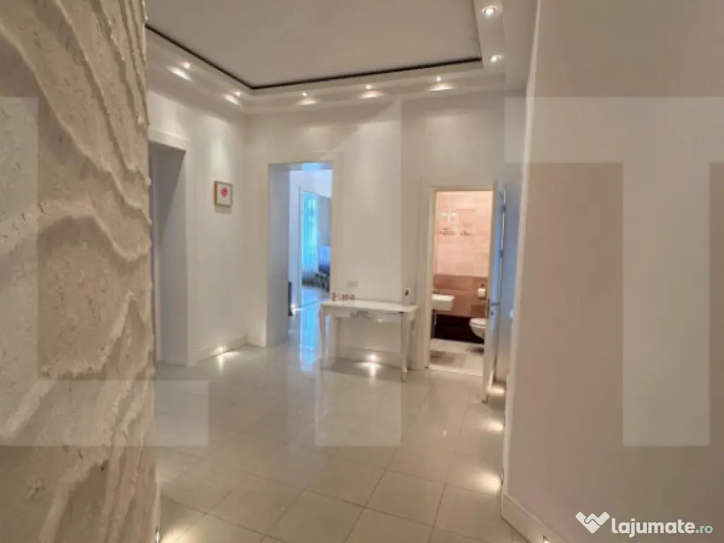 Apartament 3 camere, 129 mp, Central 