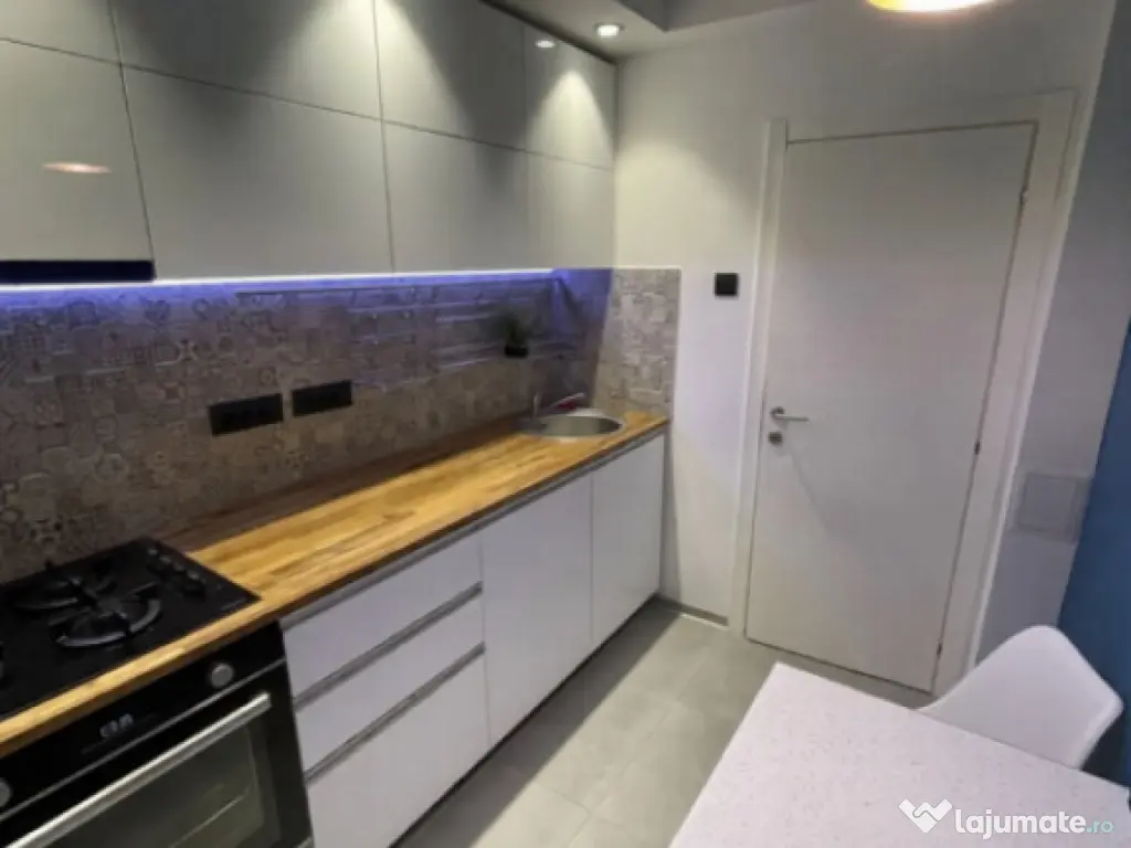 Apartamnet 2 camere Gara de Nord 