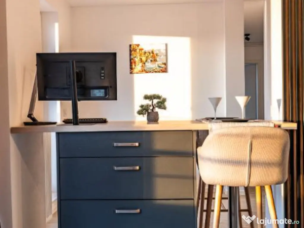 Rafinament urban:terase incantatoare,loc parcare,A Class,Kas 