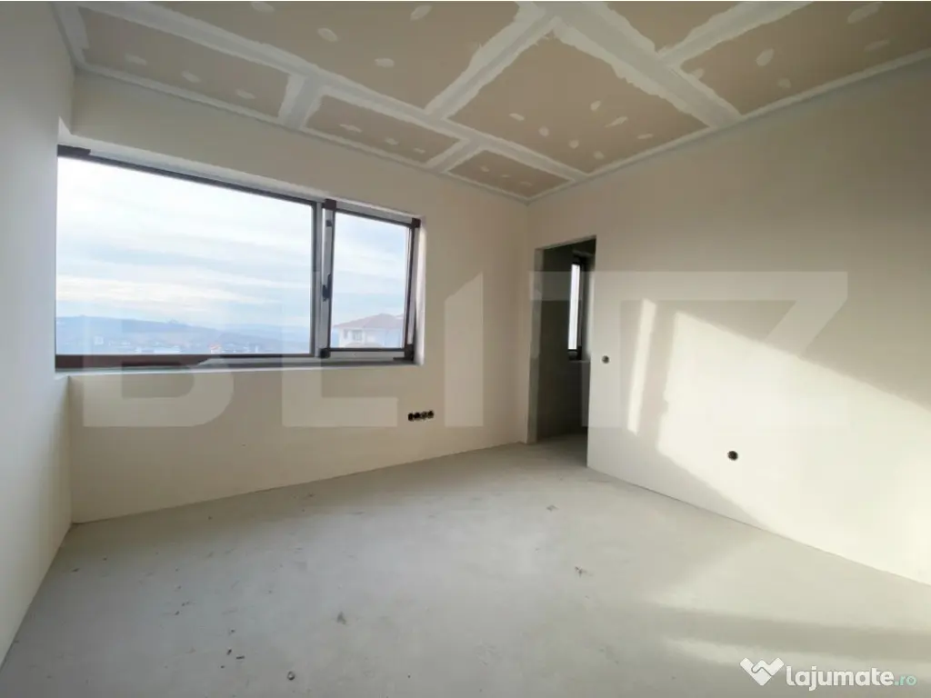 Casa moderna si luminoasa, cu spatii vitrate generoase, 610m 