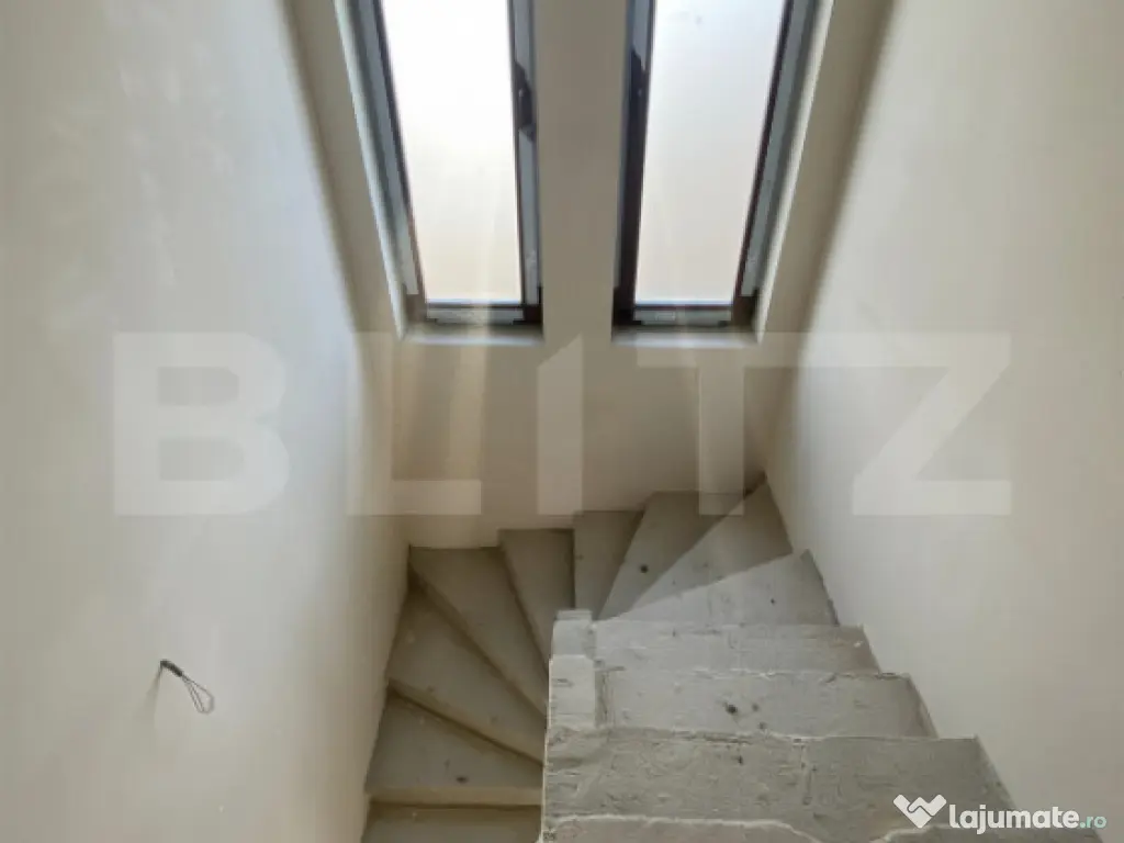 Casa moderna si luminoasa, cu spatii vitrate generoase, 610m 