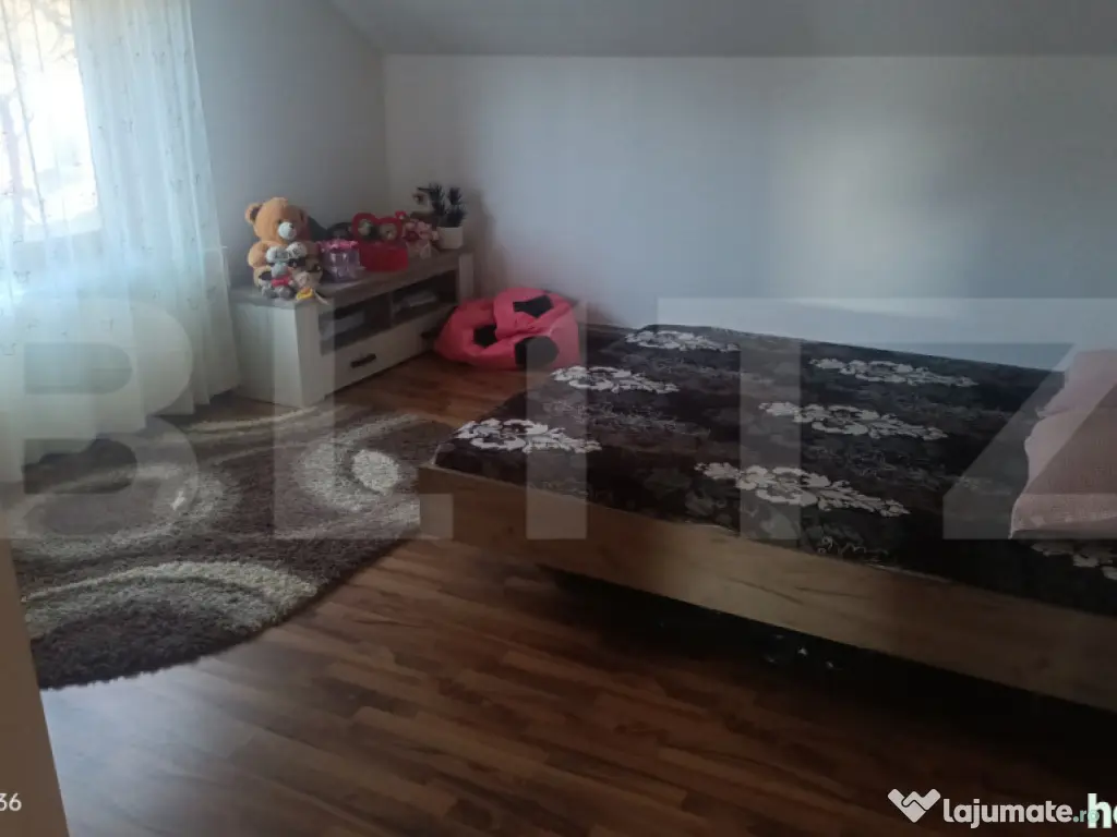 Casă de vânzare, 270 mp, zona Exterior- Tisieu