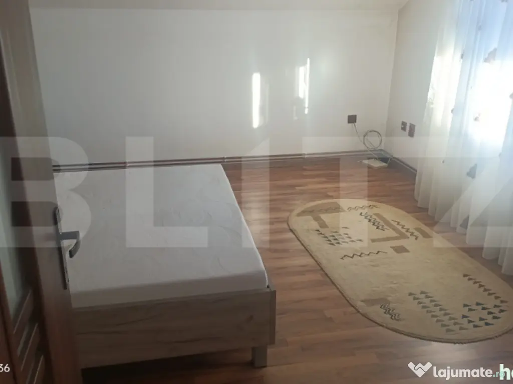 Casă de vânzare, 270 mp, zona Exterior- Tisieu