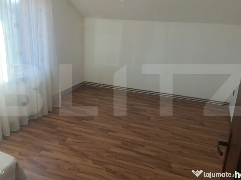 Casă de vânzare, 270 mp, zona Exterior- Tisieu