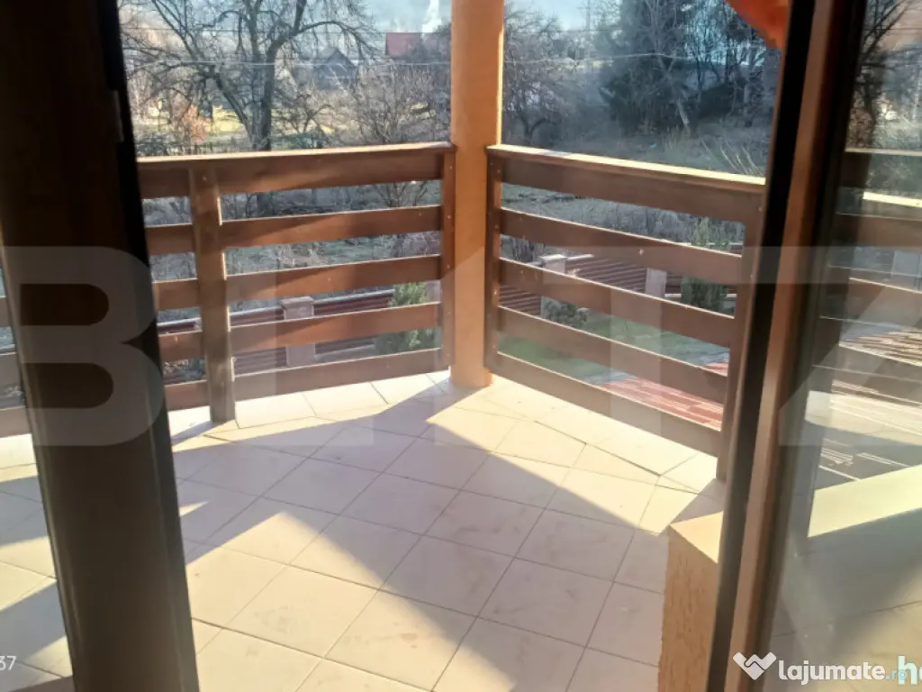 Casă de vânzare, 270 mp, zona Exterior- Tisieu