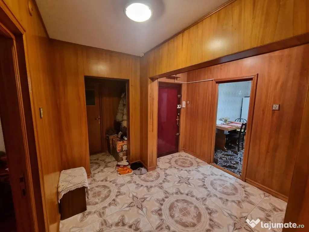 Faleza nord unirii-apartament 4 camere decomandat