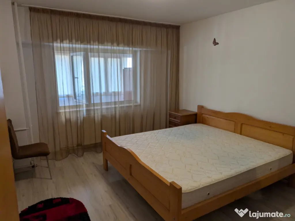 Apartament decomandat Banca Națională etaj 1, bloc 1992 